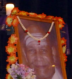 Guruji Shrine at Sharath London 2011