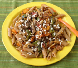 Pasta & veggies in tomato sauce